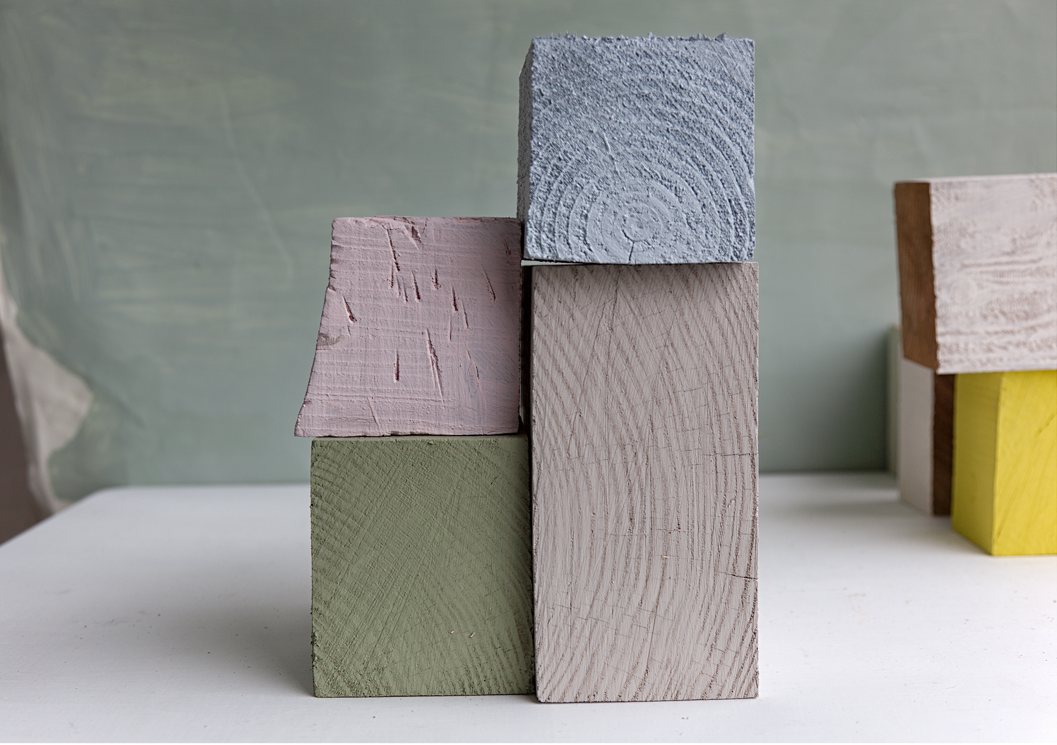 NN27489868 V2 crop shp 12.7 x 17.8. 5x7 inches